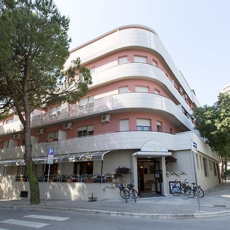 Aparthotel Carinzia リニャーノ・サッビアドーロ エクステリア 写真