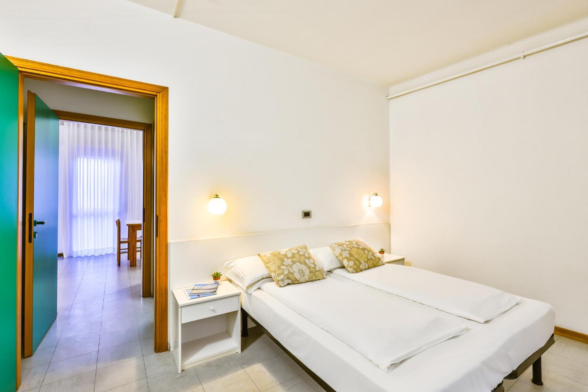 Aparthotel Carinzia リニャーノ・サッビアドーロ エクステリア 写真