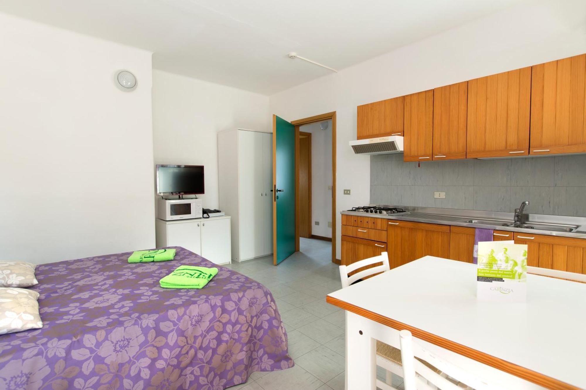 Aparthotel Carinzia リニャーノ・サッビアドーロ エクステリア 写真